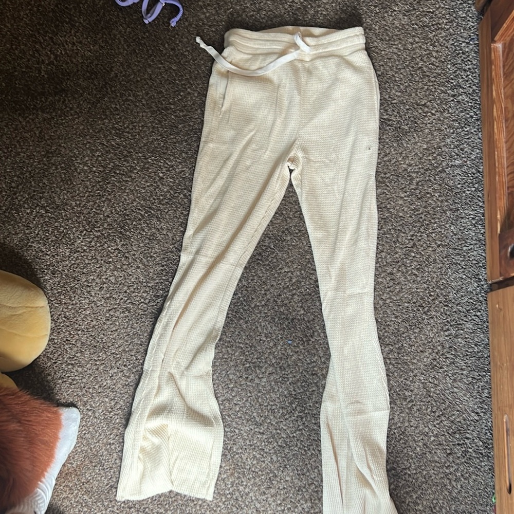 American Eagle sweatpants with flare never worn with tag
